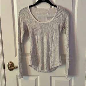 Snake patterned long sleeve lululemon shirt